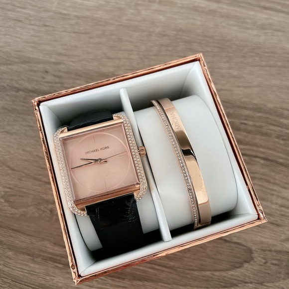 NEW MICHAEL KORS LAKE Rose Gold & Black Leather Watch & Bracelet Gift Set MK3830 main image 8